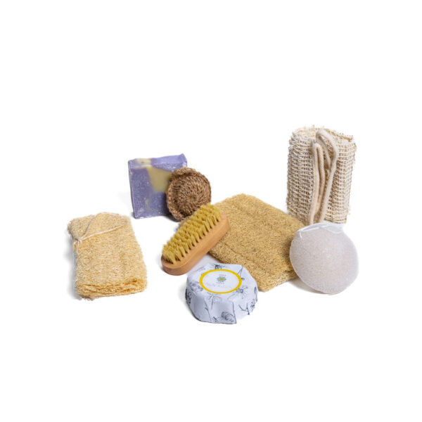 Dans ce Coffret contenant 8 articles, vous découvrirez une variété de produits hydratants pour le corps. Éponge konjac Éponge Luffa 15cm Serviette Sisal Brosse à ongles Luffa 13cm Petite Éponge d'agave 1 savon avec odeur 1 savons sans odeur